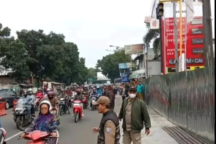 Fakta-fakta Sengketa Lahan SMAN 13 Bandung yang Berujung Penyegelan SPBU Cibeureum