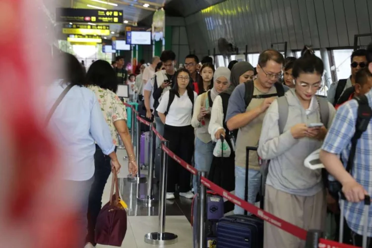 Libur Panjang Imlek 2026, Daop 2 Bandung Siapkan 67.510 Bangku untuk 25 Perjalanan KA
