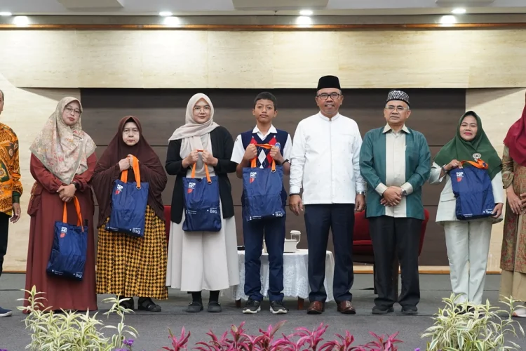 Sambut Ramadan, Pos Indonesia Gelar Pembinaan Rohani dan Santuni 206 Anak Yatim