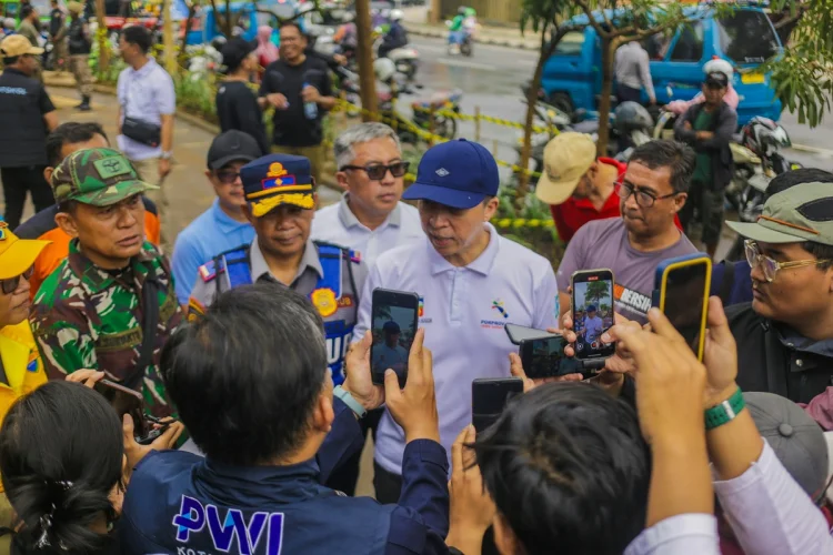 Dedie A Rachim Siapkan Jalur Angkut Puing Bongkaran Pasar dan Plaza Bogor
