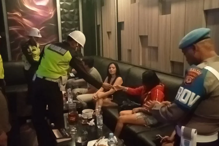 Razia Gabungan di Tempat Hiburan Malam Cirebon, Tak Ditemukan Anggota TNI–Polri