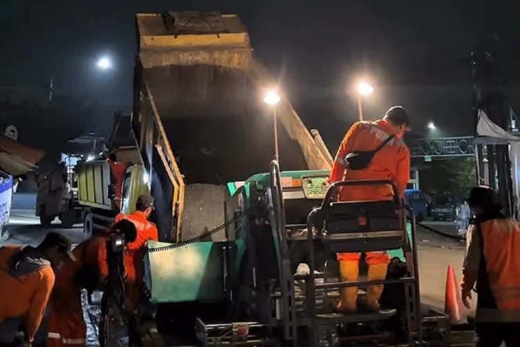 Perbaikan Jalan Ibrahim Adjie Bogor Pakai Metode Mekanis, Begini Penjelasan Dedie