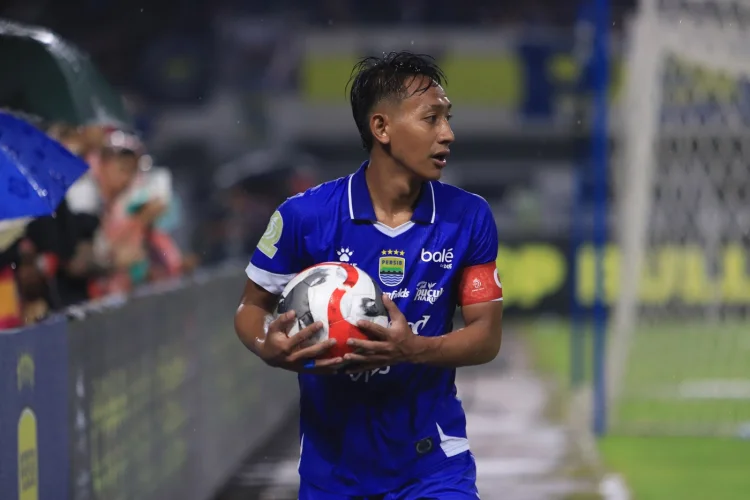 Kondisi Beckham Putra dalam Tekanan Setelah Poin Persib Sama dengan Borneo FC