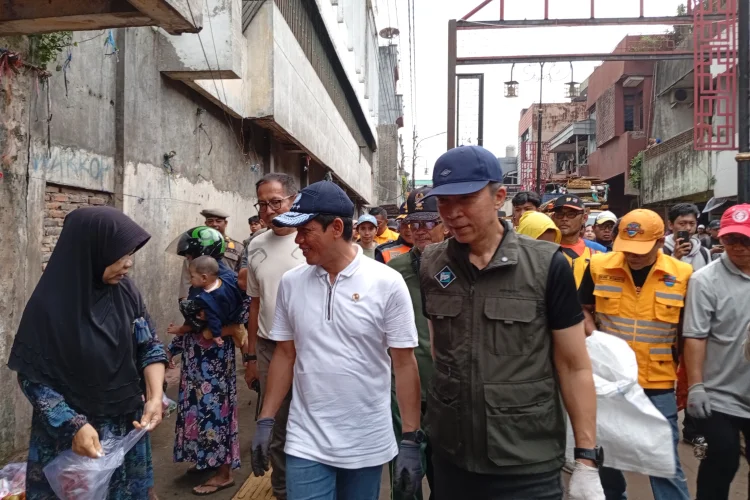 HPSN 2026, Menteri LH dan Dedie A Rachim Bebersih Sekitar Kebun Raya Bogor