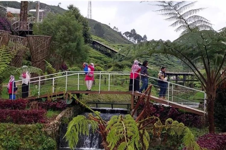 Jelang Ramadan, Objek Wisata Ecopark Curugtilu Jadi  Lokasi Favorit Munggahan