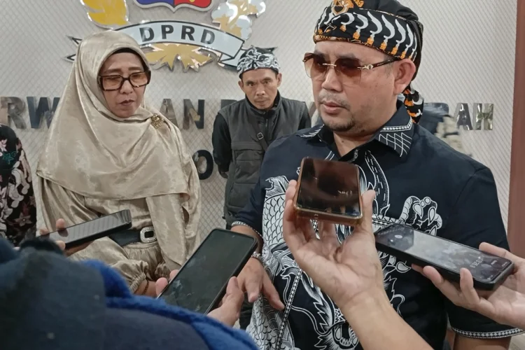 PKL Alun-alun Kota Bogor Datangi DPRD untuk Minta Kembali Berdagang