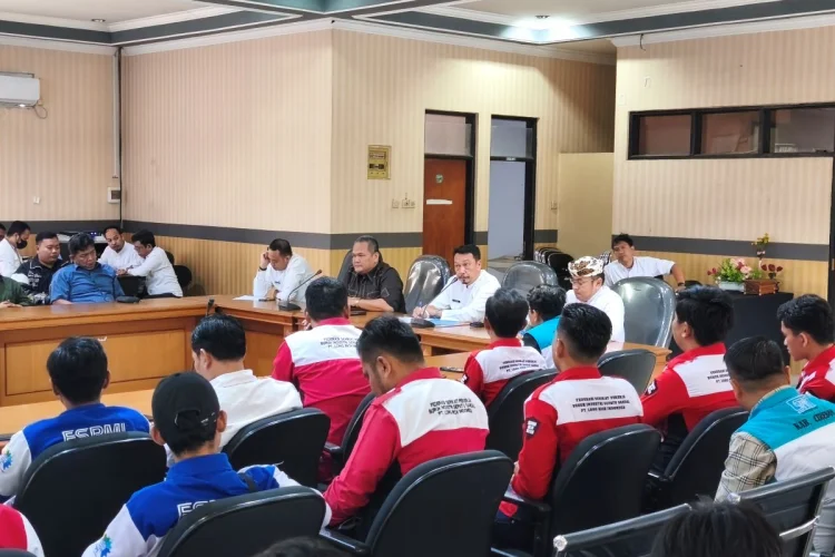 Buruh PT Long Rich Tolak  Pajak Makan 10 Persen