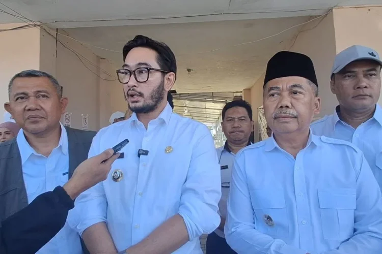 Setahun Pimpin KBB, Ketua Puskapol Ekbang Soroti Kinerja Jeje-Asep