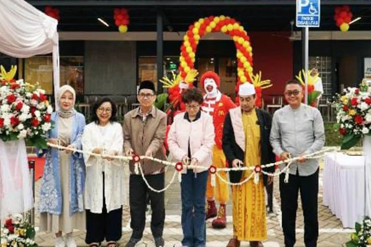 McDonald’s Puncak Melengkapi Pilihan Kuliner Wisata dan Menggerakkan Ekonomi Lokal