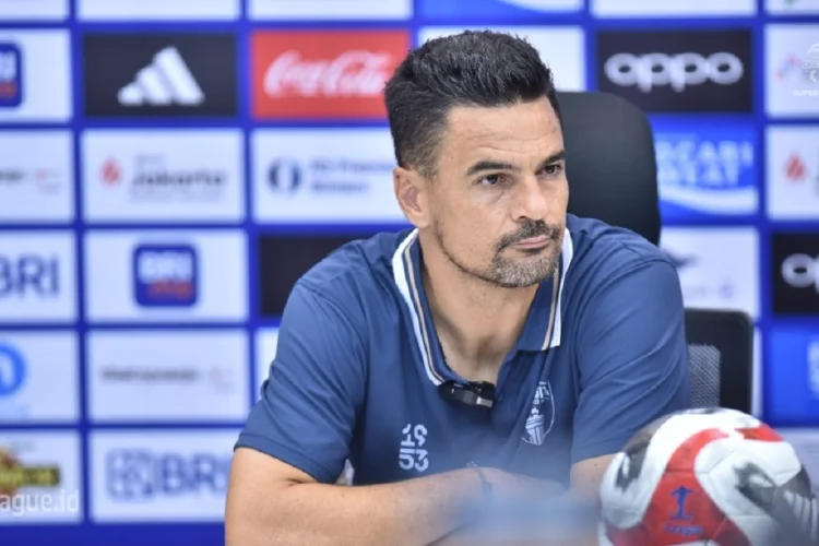 Persib vs Persita, Carlos Pena Ingin Beri Jakmania Kebahagiaan