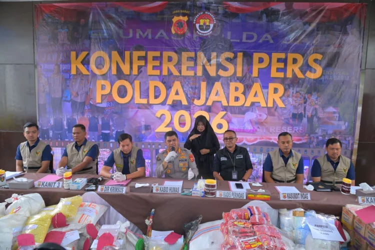 Gudang di Sumedang Jadi Markas Oplos Makanan Kedaluwarsa, Pelaku Raup Rp380 Juta