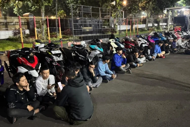 Balapan Liar di Flyover Pasupati Digagalkan Tim Prabu, 16 Motor Disita