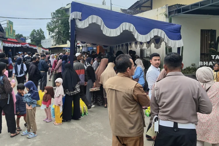 Gerakan Pangan Murah di Polres Cimahi, Warga Antusias Stok Beras Habis dalam Sejam