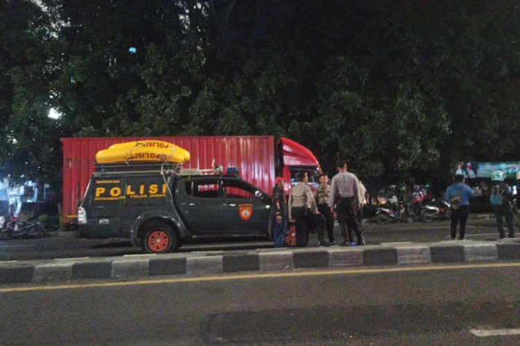 Kecelakaan Beruntun di Jalan SoekarnoHatta, Dua Orang Terluka