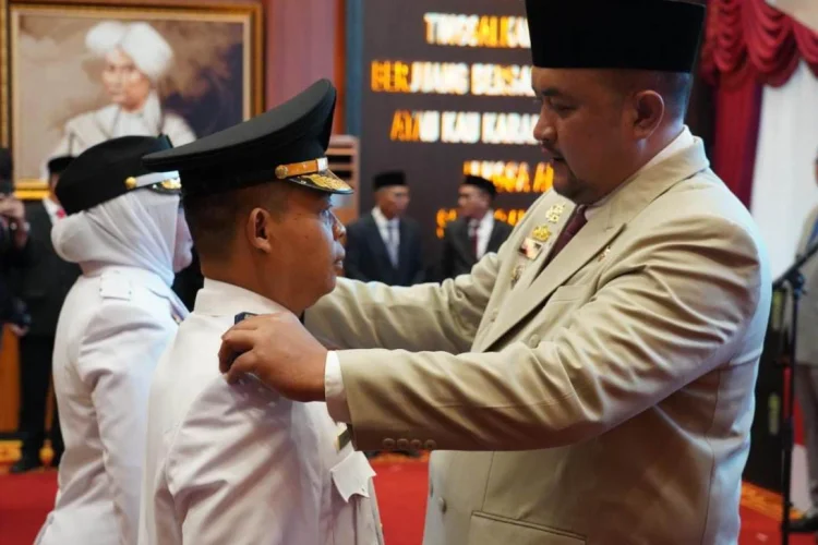 Apid Junaedi Naik Takhta jadi Camat Tenjolaya