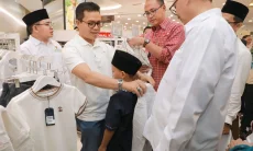 Bupati Dadang  Wujudkan Senyum 100 Anak Yatim Lewat Belanja di Mal