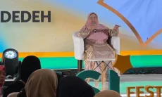 Undang Ustaz Hilman Fauzi dan Mamah Dedeh, CCM Berikan Motivasi Spiritual Pengunjung