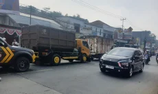 Banyak Lubang dan Gelap di Malam Hari, Pemudik Khawatirkan Jalur Padalarang-Cianjur