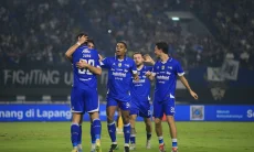 Tiket GBLA dan CGV Ludes? Cek Info Lokasi Nobar Biru Persib vs Persijap Hari Ini