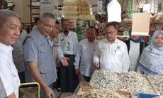 Ruyat Sebut Produk Pangan di Pasar Jambu Dua Relatif Segar 