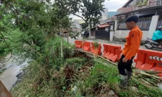 Penanganan Longsor, BPBD Kota Bogor Minta Pengendara Waspada Melintasi Jalan Lolongok