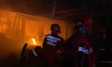 Gudang Meubel di Bandung Kulon Terbakar, Satu Mobil Hangus