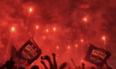 Harga Rocket Parachute Flare yang Warnai HUT ke-93 Persib, Bisa Ratusan Ribu per Buah