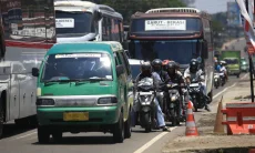 FOTO: H-6 Lebaran 2026, Arus Lalu Lintas Nagreg Mulai Ramai