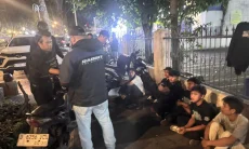 Bawa Samurai, 4 Remaja Diduga Anggota Geng Motor Diamankan Polisi