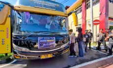 Polresta Bandung Berangkatkan 118 Pemudik Gratis ke Wilayah Jawa Tengah