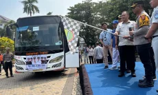 Mudik Gratis Pemkab Karawang, Bupati Lepas 1.192 Pemudik ke Berbagai Tujuan