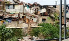 Rumah Kosong Ambruk di Tamansari,  Satu Keluarga Tertimbun  Material