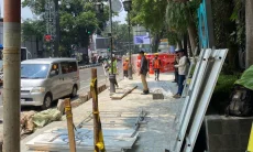 Farhan Sayangkan Kualitas Proyek BRT Jauh dari Harapan