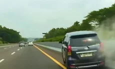 Diduga Microsleep, Mobil Tabrak Pembatas Jalan di Tol Cipularang KM 89