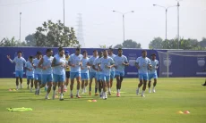 Intensitas Latihan Meningkat, Skuad Persib Tumbang Kelelahan di Lapangan