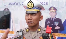 Puluhan Personel Polres Bogor Diperbantukan Mengurai Macet  di Cikidang, Sukabumi