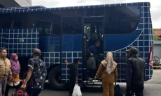 Pemudik Keluhkan Eskalator Mati dan Asap Rokok di Terminal Leuwipanjang Bandung
