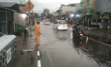 Siaga Cuaca Ekstrem, Pemkot Tasikmalaya Pastikan Aliran Sungai Tetap Lancar