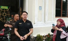 Hakim PN Bandung Kembali Tunda Sidang Tuntutan Resbob