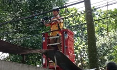 Pemkot Bandung Baru Selesaikan 13 dari 39 Jaringan Kabel Udara