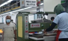 PHK Manufaktur Jabar Tembus 6.727 Orang, Industri Mulai Rem Produksi dan Pangkas Lemb