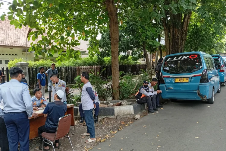 21 Angkot Terjaring Razia Administrasi Dishub Kota Bogor