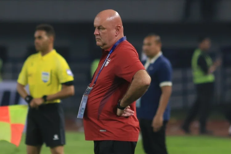 Bojan Hodak Boikot Jumpa Pers Persebaya vs Persib, Kecewa Kinerja Eko Saputra