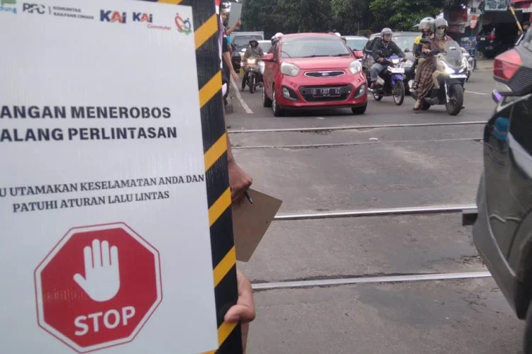 Daop 2 Bandung Genjot Keselamatan Perjalanan KA di Perlintasan Sebidang