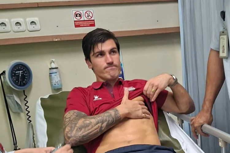 Striker Anyar Persib Sergio Castel Mengalami Kendala di Bagian Rusuk