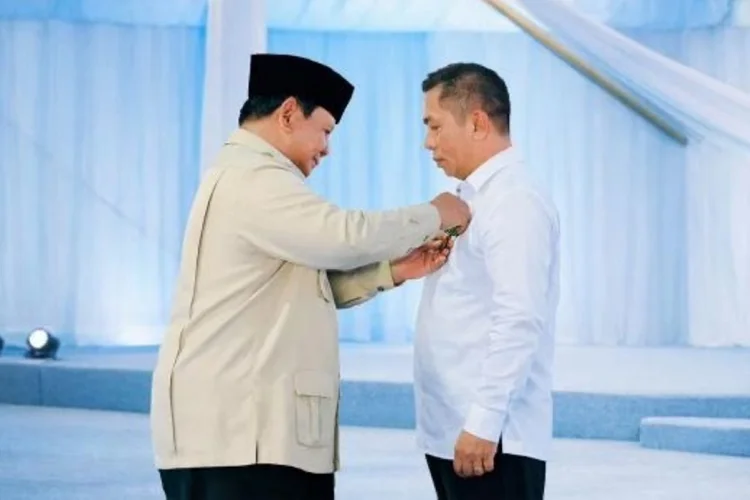 Sukses Jalankan Program UHC Bupati Karawang Aep Syaepuloh Dipuji Dua Menteri