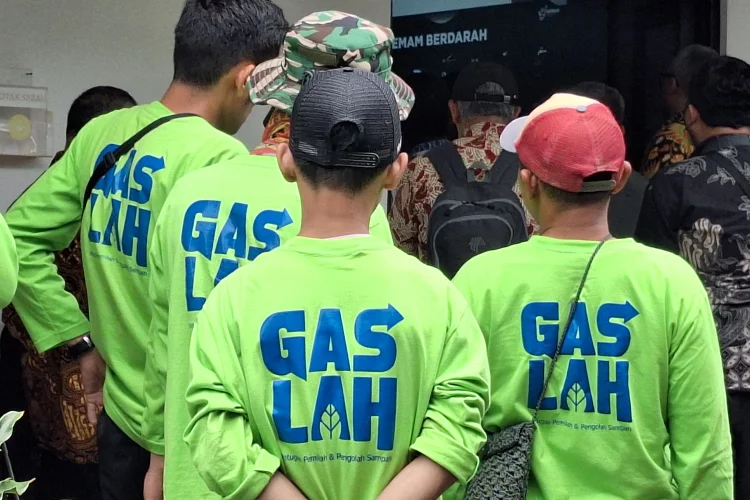 Kota Bandung Menuju Kota Percontohan Pengelolaan Sampah Berbasis Masyarakat  