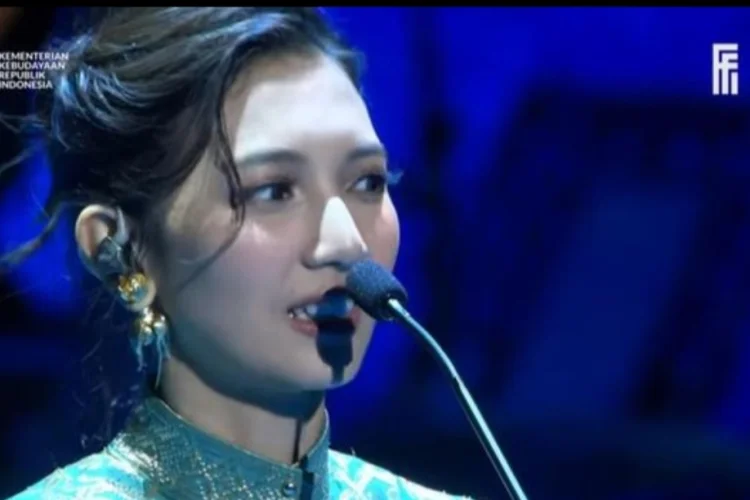 Ungkapan Sheila Dara untuk Vidi Aldiano di FFI 2025 Kembali Jadi Sorotan