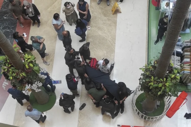 Polisi Ungkap Identitas Pria yang Terjatuh dari Lantai 3 PIM 2