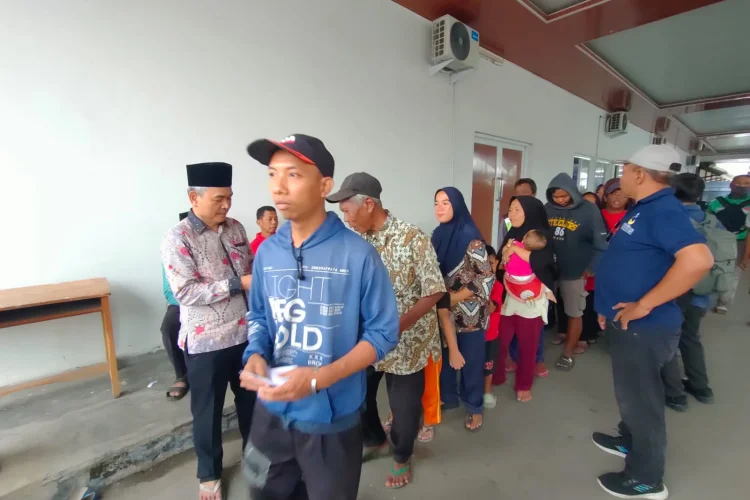 Ramadan Berkah, Satori Bagikan 1.200 Paket Sembako kepada Warga Cirebon